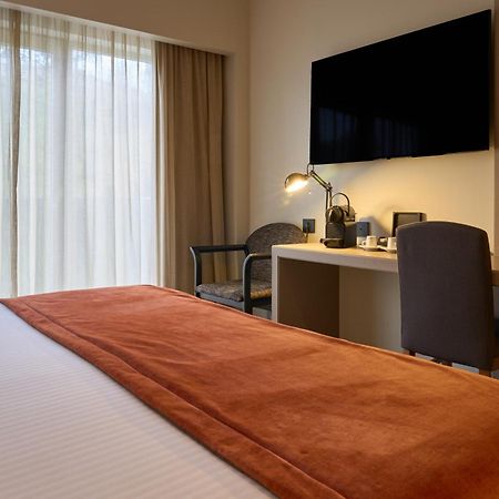 Hotel Versatile 과르다 외부 사진