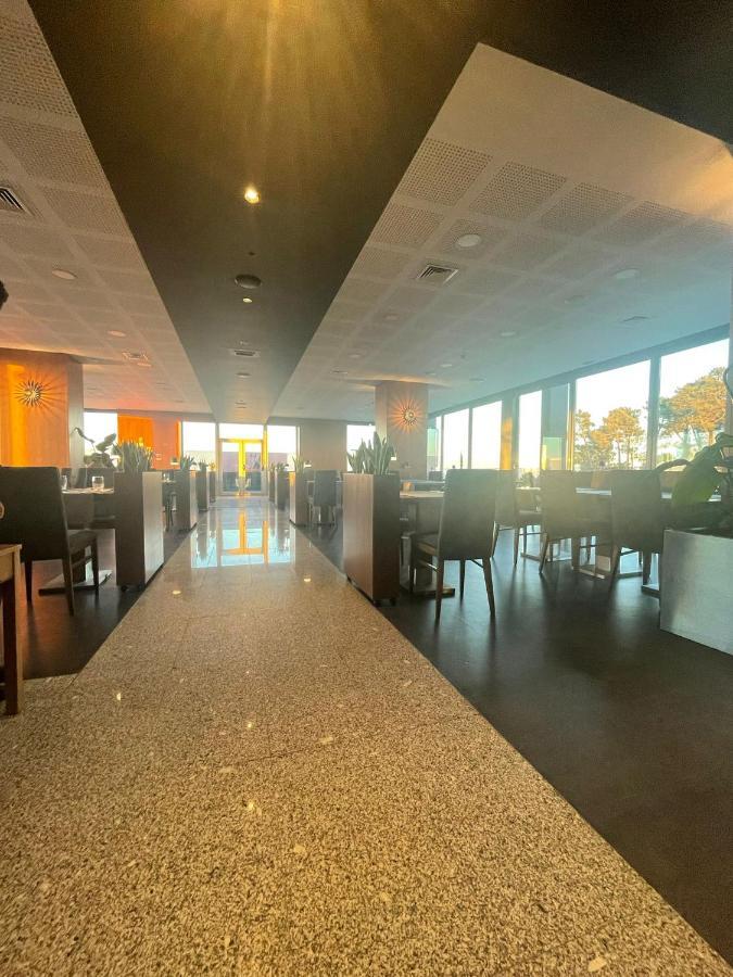Hotel Versatile 과르다 외부 사진