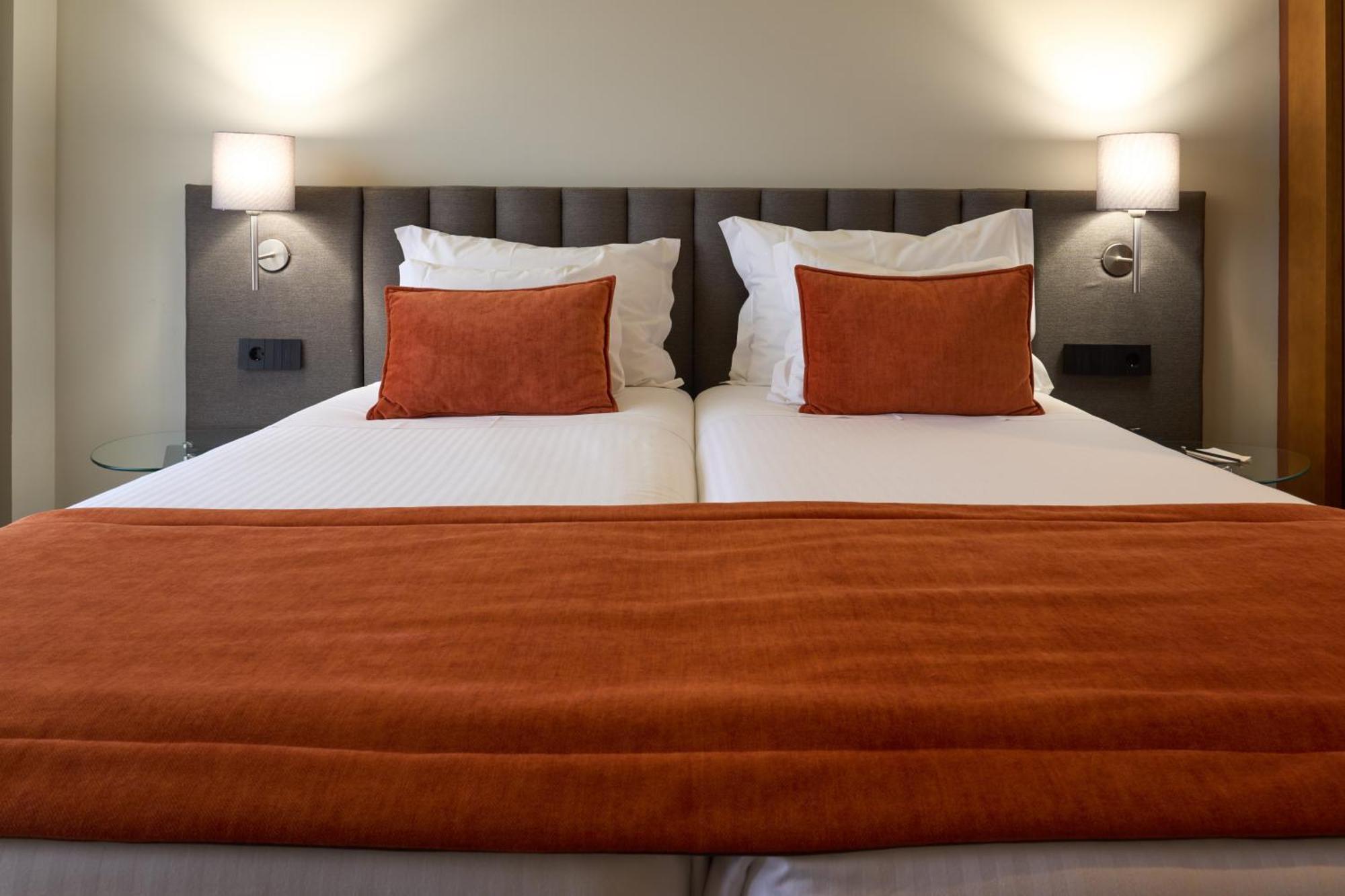 Hotel Versatile 과르다 외부 사진