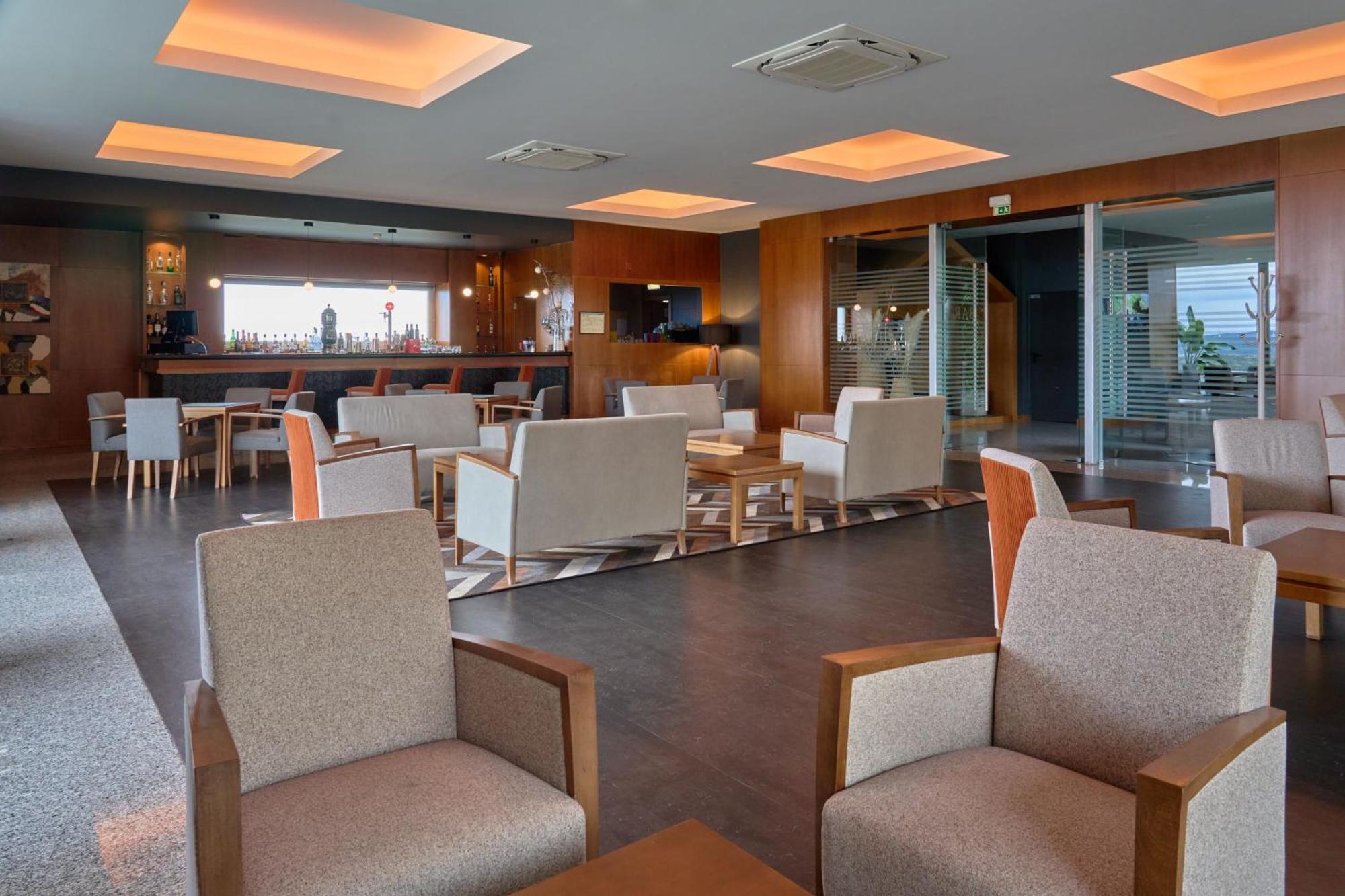 Hotel Versatile 과르다 외부 사진