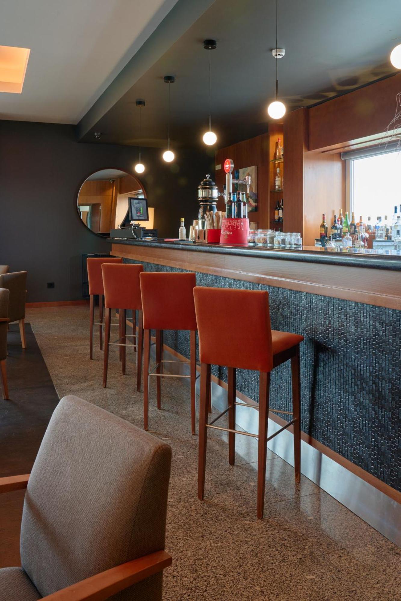 Hotel Versatile 과르다 외부 사진