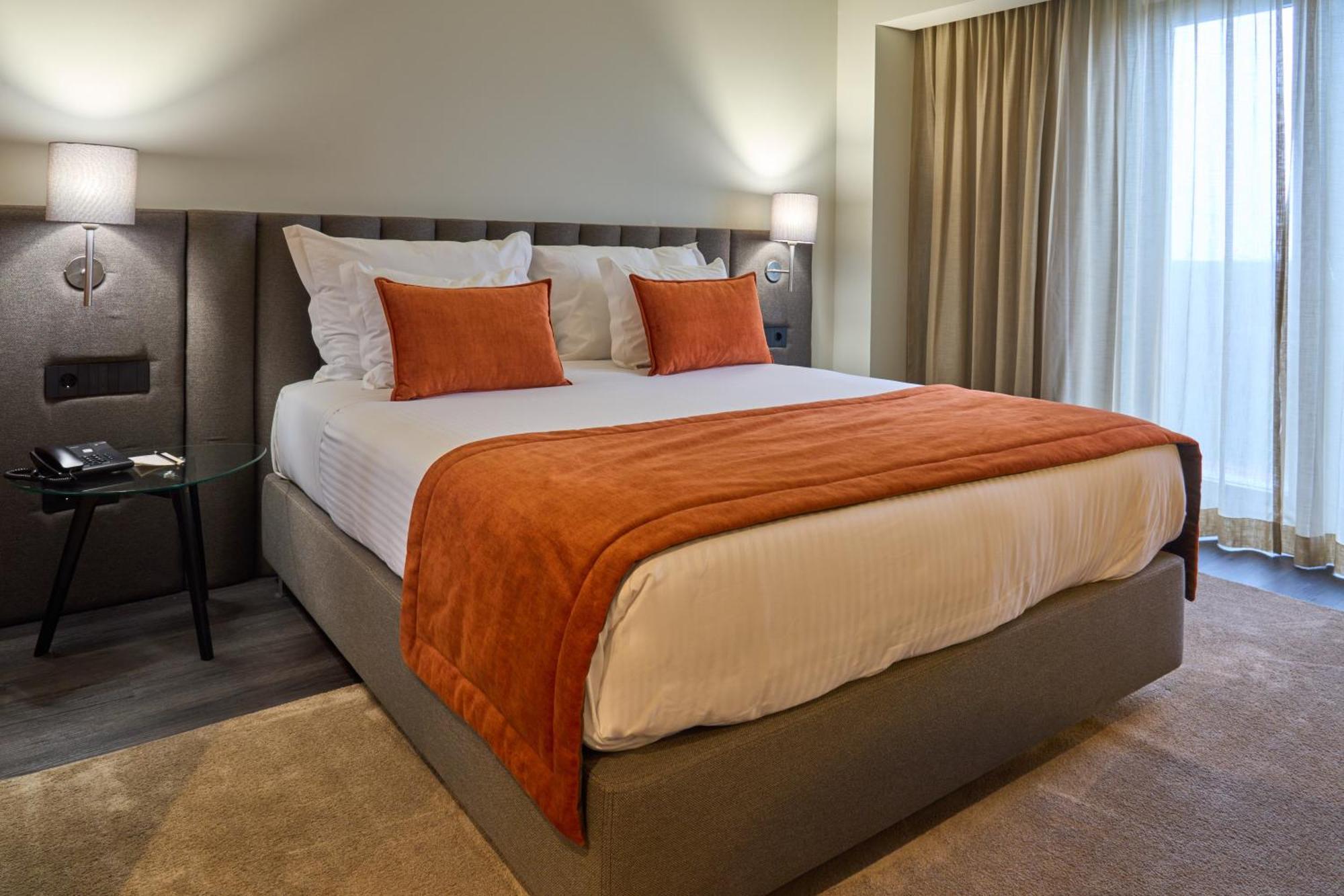 Hotel Versatile 과르다 외부 사진