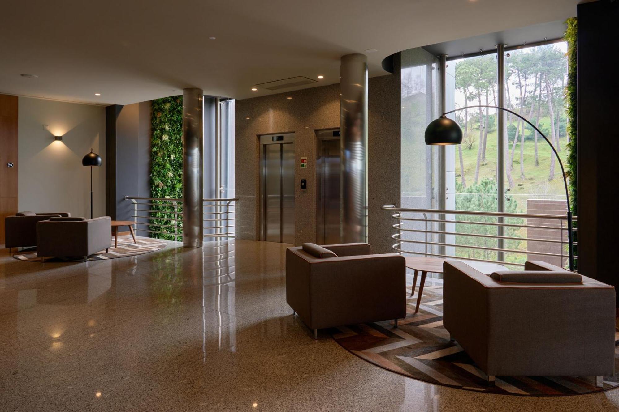 Hotel Versatile 과르다 외부 사진